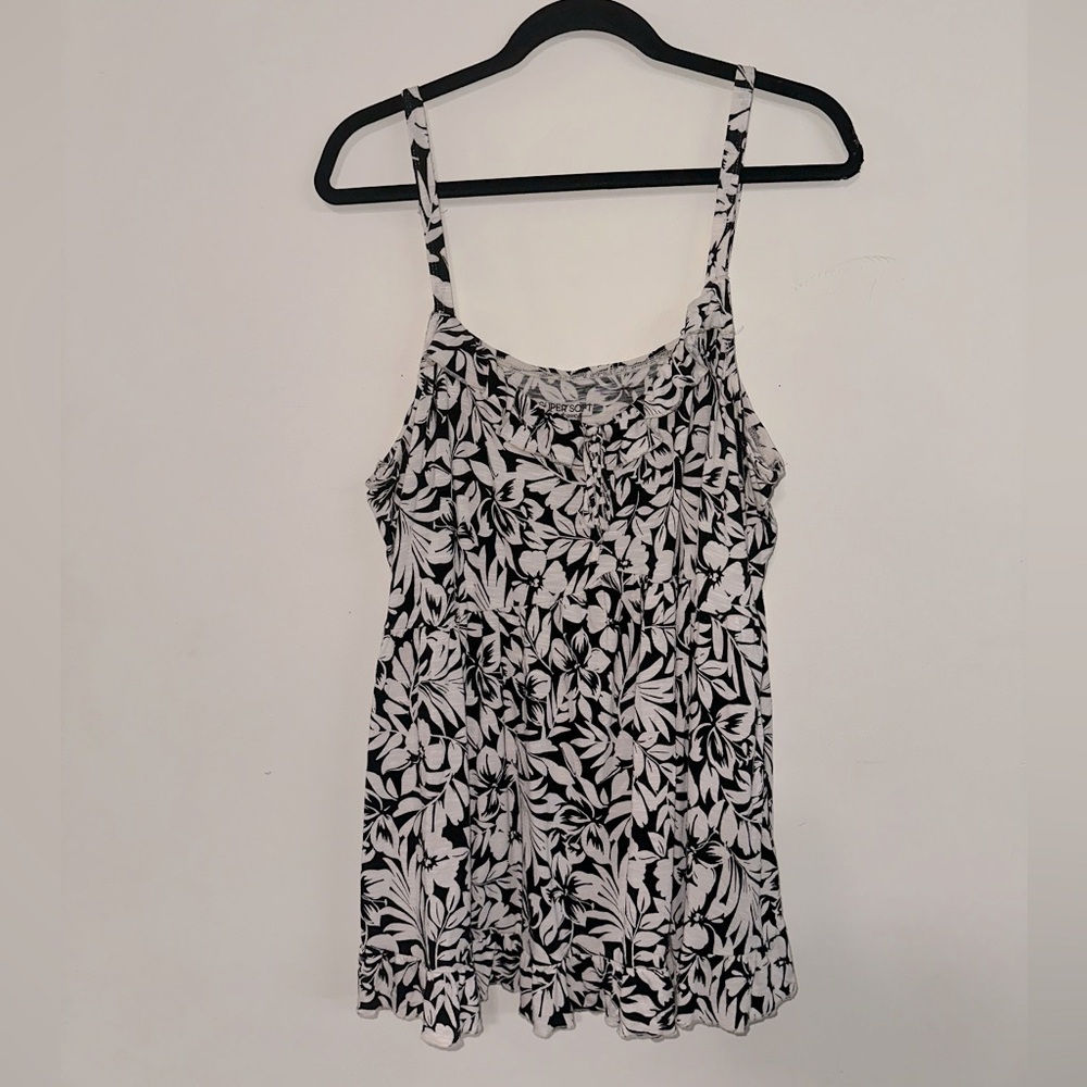 Torrid “Super Soft” Slub Jersey Tropical Tank